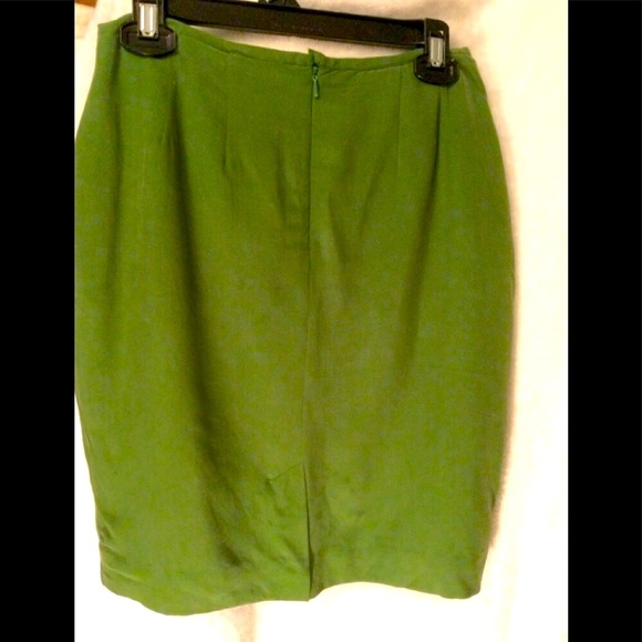 VTG 100% PURE SILK SKIRT BY JENNIFER MOORE IN MOSS GREEN - Picture 2 of 6